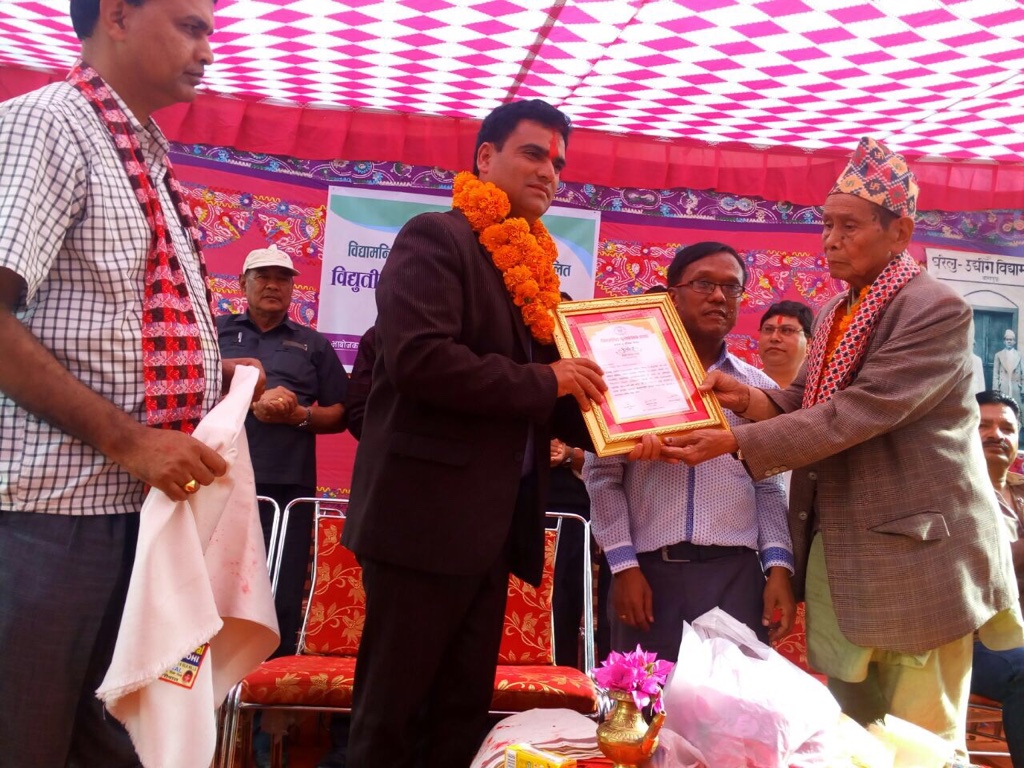 श्री विद्ध्य मन्दिर पुस्तकालय बाग्लुंगमा  ई लाइवेरिको स्थपना – सोम सापकोटा